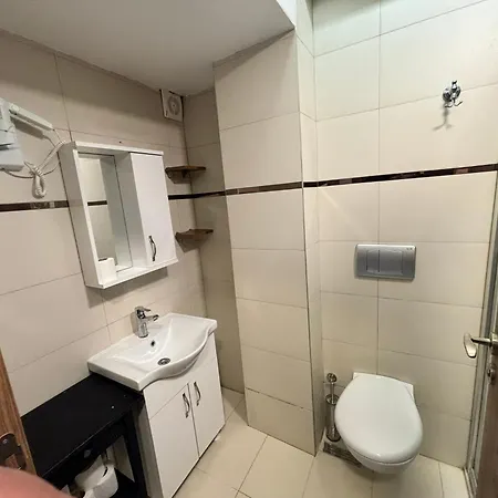 Charming Compact Near Taksim Beyoglu No2 Apartamento